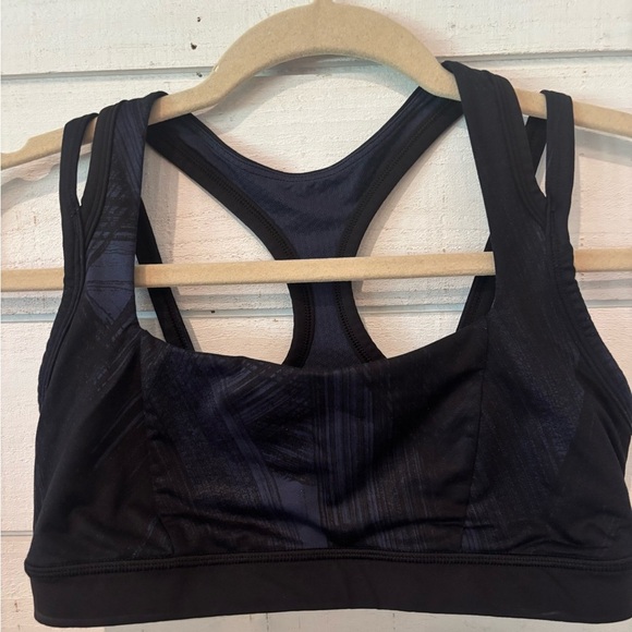 Lululemon Black and blue printed  Racerback Sports Bra - Picture 10 of 12